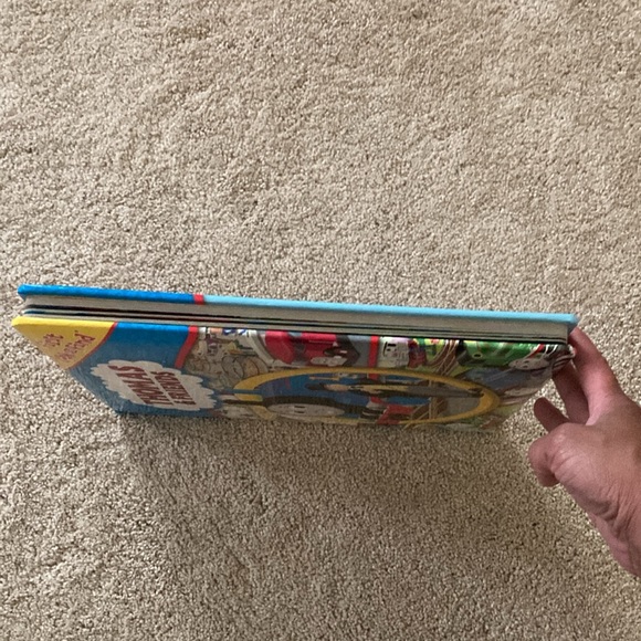 Book for little kids. Look and find books. EUC. Thomas and friends - Picture 8 of 10